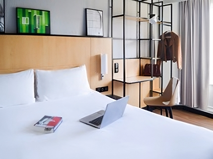 Hotel 2
